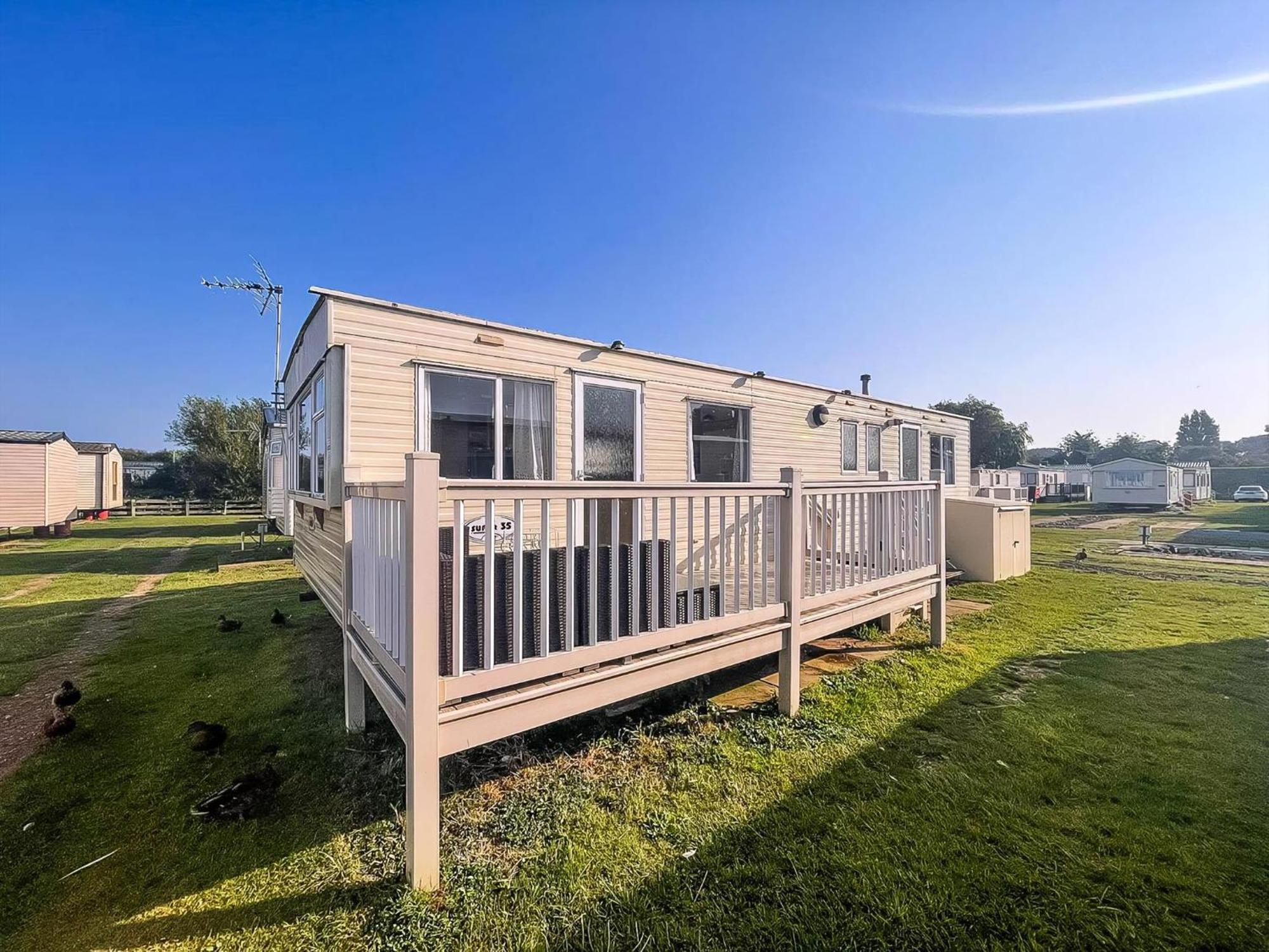 6 Berth Caravan For Hire By The Beach In Heacham, Norfolk Ref 21038C Экстерьер фото
